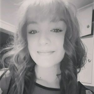 Meet your Posher, Hailey